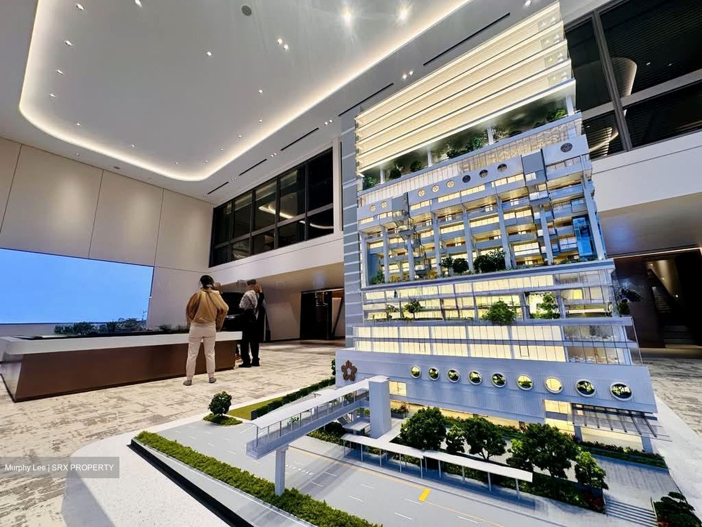 Golden Mile Complex (D7), Retail #543903521